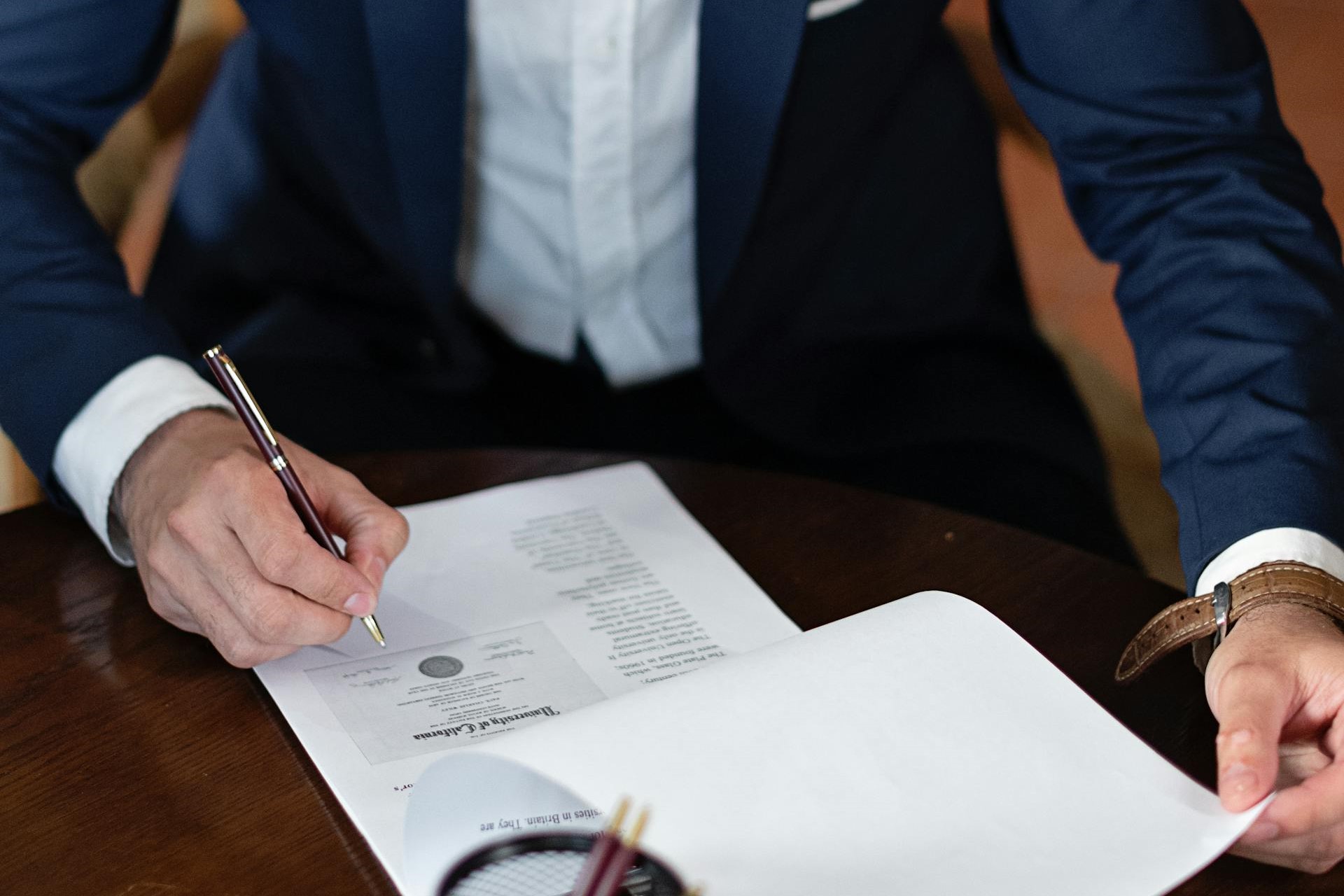 Lawyer in Ukraine, law firm in Ukraine, Ukrainian attorney