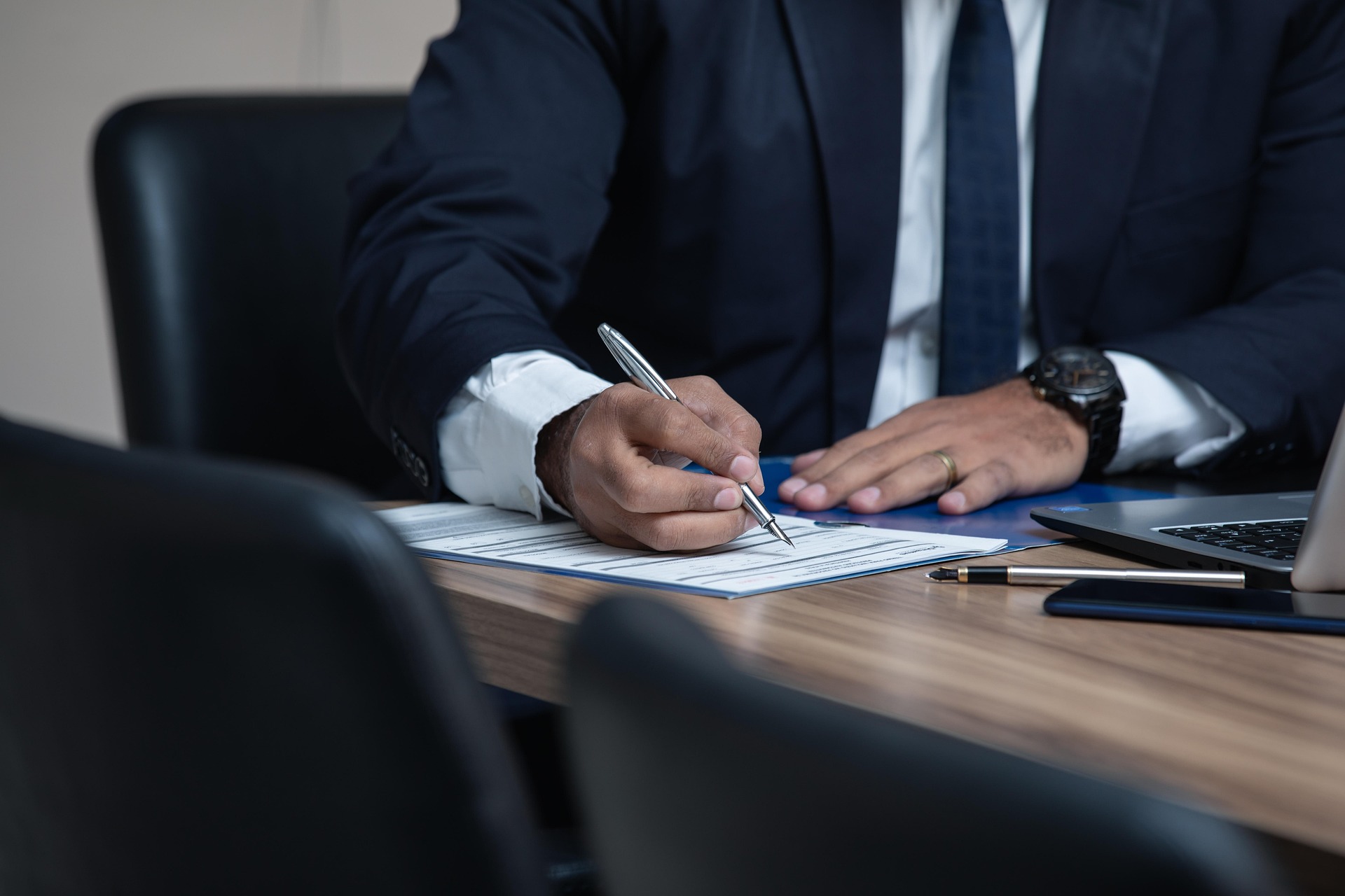 Lawyer in Kharkov, law firm, lawyer's office, contacts