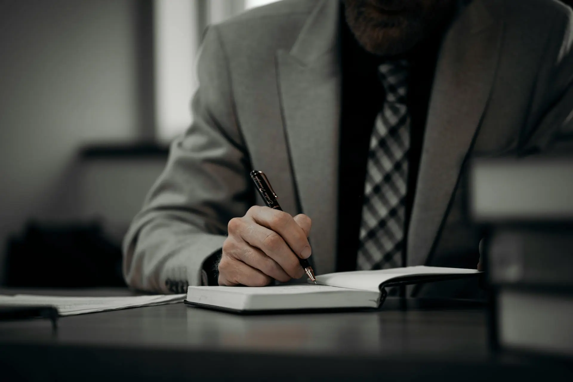 Юридические услуги, адвокат в Черкассах, юридическая консультация, черкасский адвокат, защита в суде